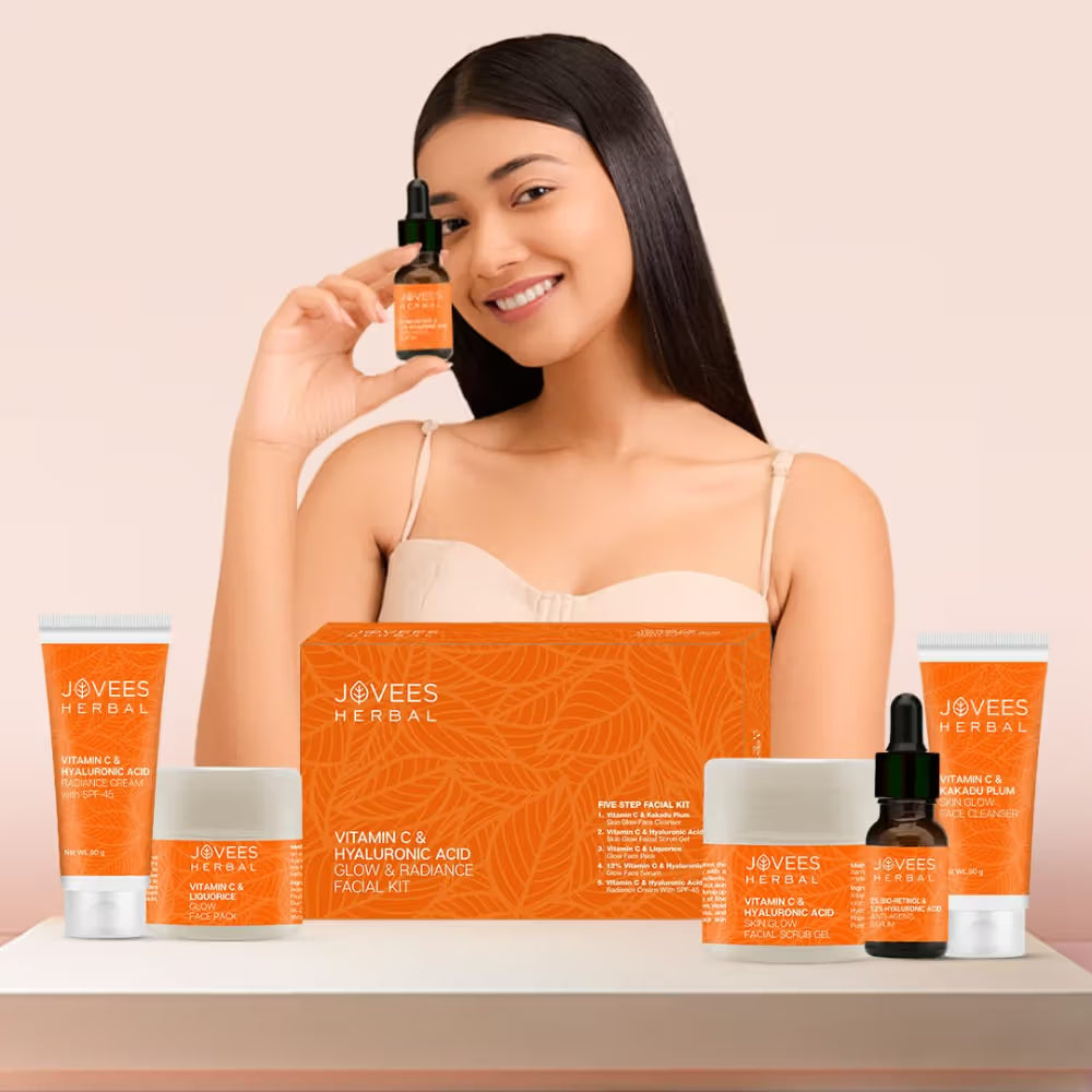 Jovees Herbal Vitamin C & Hyaluronic Acid Glow & Radiance Facial Kit